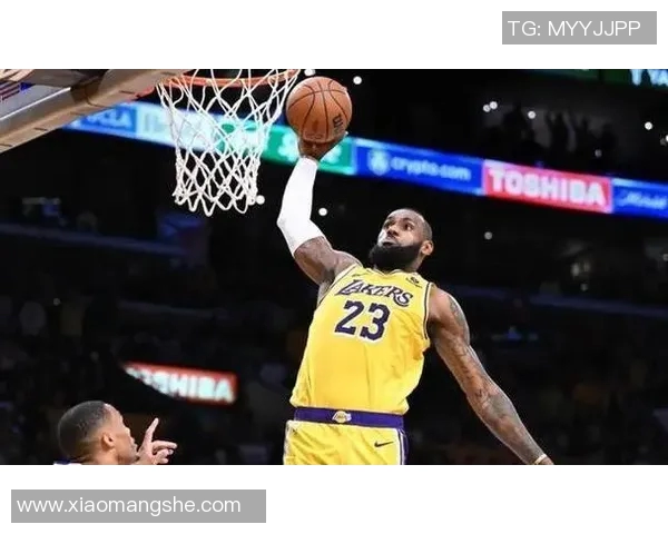 明星球员表现：詹姆斯关键比赛数据盘点