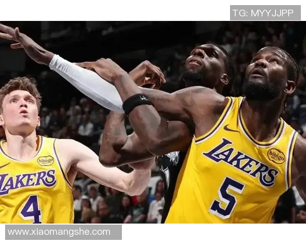今日焦点战:NBA顶级对决即将上演 谁将笑到最后揭秘赛场亮点 今日焦点战:NBA顶级对决即将上演 谁将笑到最后揭秘赛场亮点