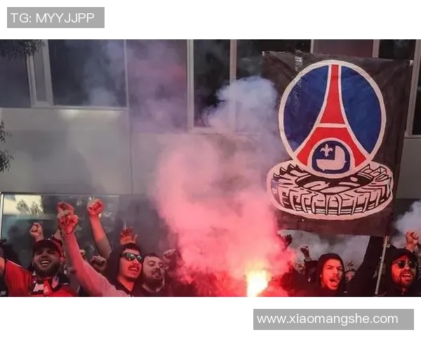 巴黎俱乐部引发球迷强烈反应这一举动背后到底隐藏了什么玄机